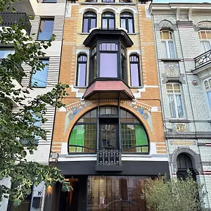 Casa Clementina - 3 Bedroom In A Art-nouveau House Belgique